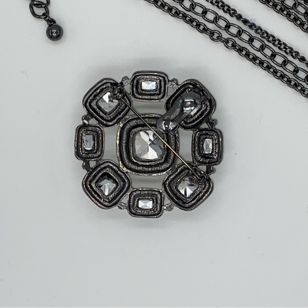 CHICO’S Triple Chain Convertible Necklace - Picture 4 of 11